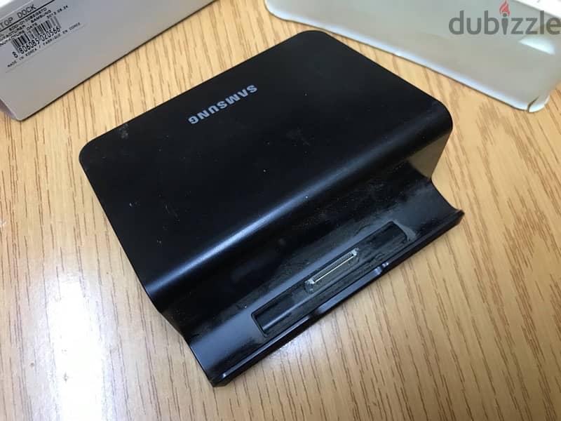 desktop dock Samsung حامل تابلت مكتب 1