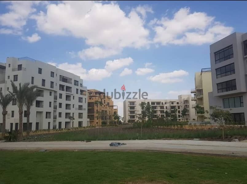 شقة بجاردن للبيع بكمبوند أويست Apartment with garden for sale at Owest 7