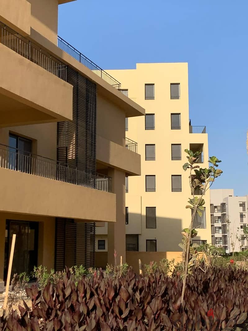 شقة بجاردن للبيع بكمبوند أويست Apartment with garden for sale at Owest 14