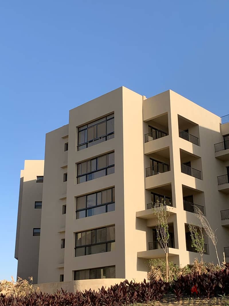 شقة بجاردن للبيع بكمبوند أويست Apartment with garden for sale at Owest 15