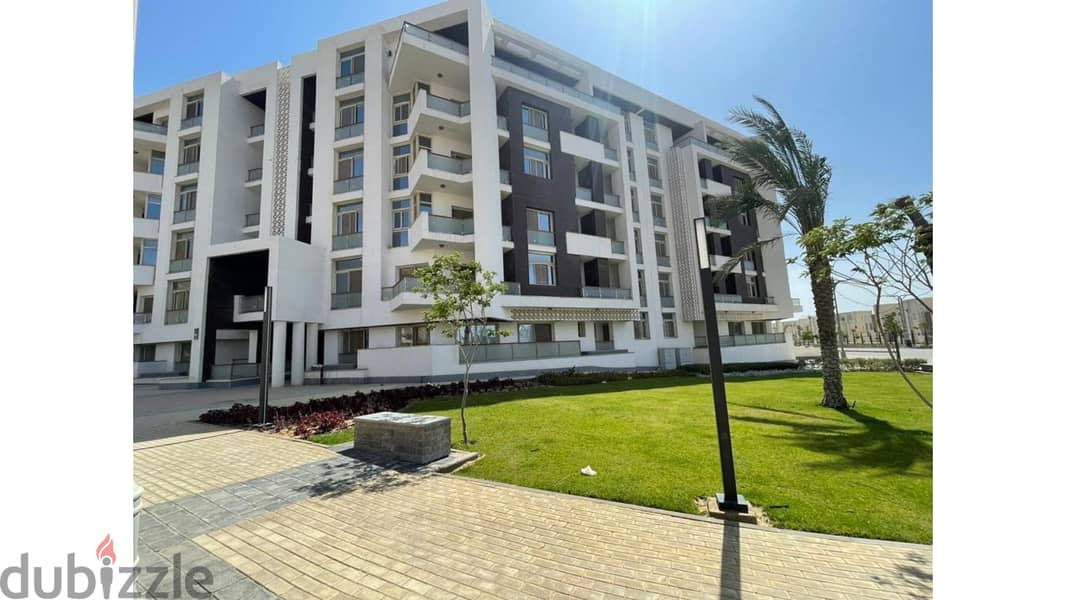 Twin house 426 sqm, finished, ready to move in, resale, prime location, for sale in installments in Al Maqsad New Capital 1