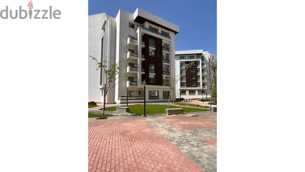توين هاوس 426م متشطب جاهز للسكن ريسيل بموقع متميز للبيع بالتقسيط فى المقصد Almaqsad العاصمة الادارية 13