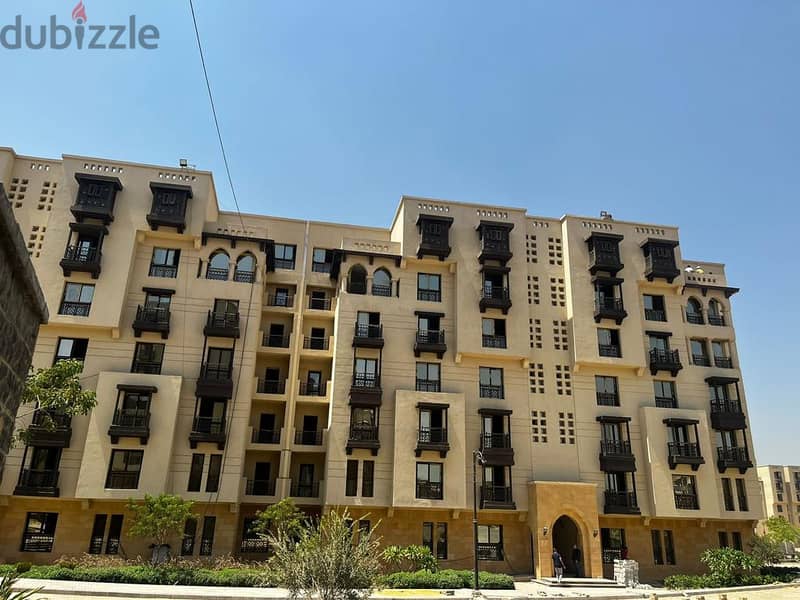 A distinctive townhouse for sale in the heart of the Taj City Compound, 5 rooms + 3 bathrooms, in interest-free installments 7