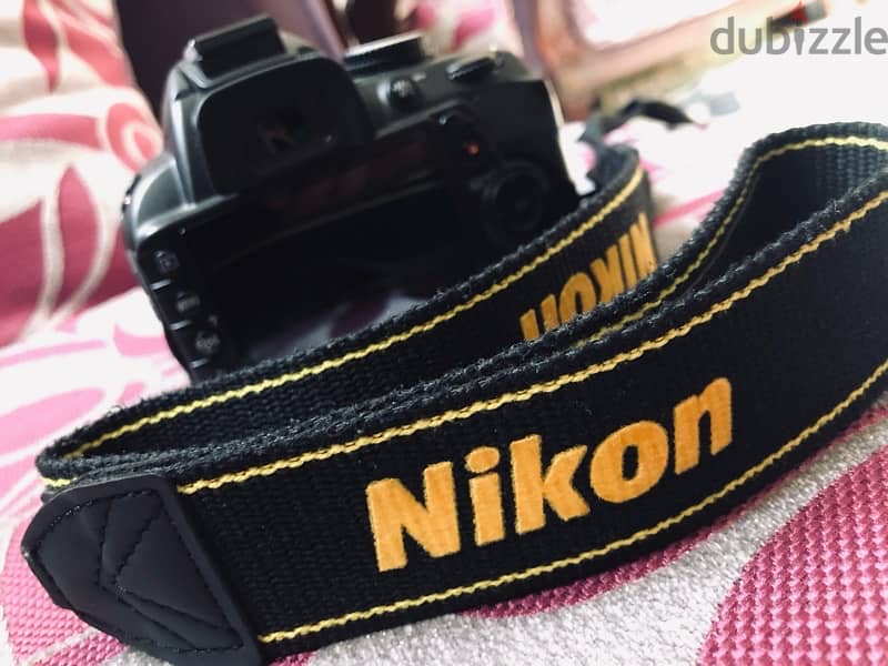 Nikon 3100D (like new) 4