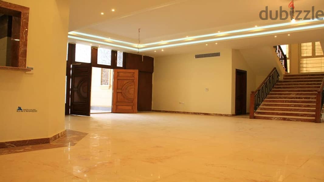 للبيع قصر ريسيل في الشيخ زايد على شارع النزهه الرئيسي 7غرف استلام فوري 11