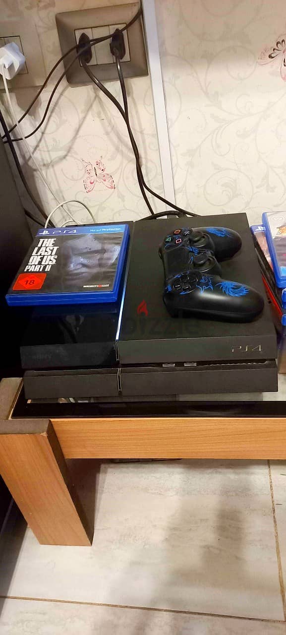 Playstation 4 1TB | بلايستيشن ٤ استعمال نظيف جدأ 1