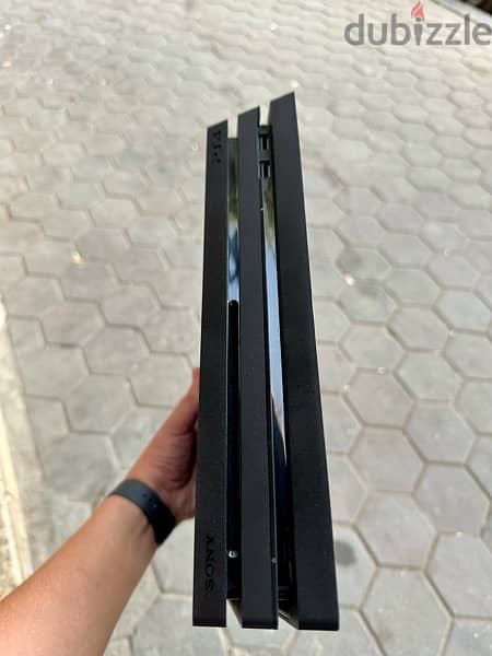 Ps4 Pro Playstation 4 Pro 4k 1 Terabyte + Full BOX Excellent condition 2