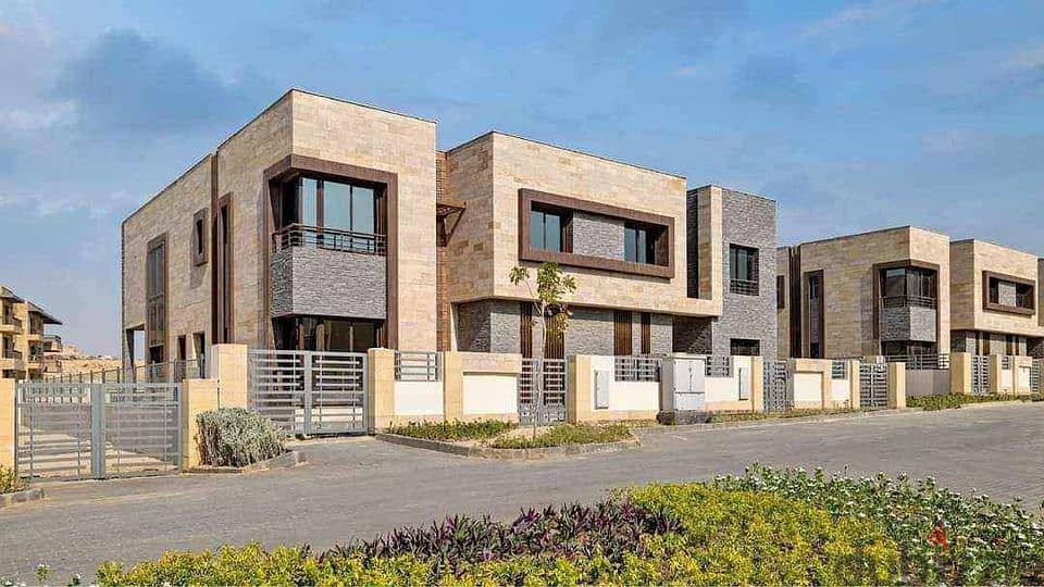 Villa For Sale 200M Corner Prime Location in Taj City | فيلا للبيع 200م بسعر مميز جاهزة للمعاينة في كمبوند تاج سيتي 2