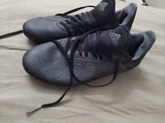 حذاء رياضي مستورد من أمريكا مخصص لكرة القدم بسعر خرافي