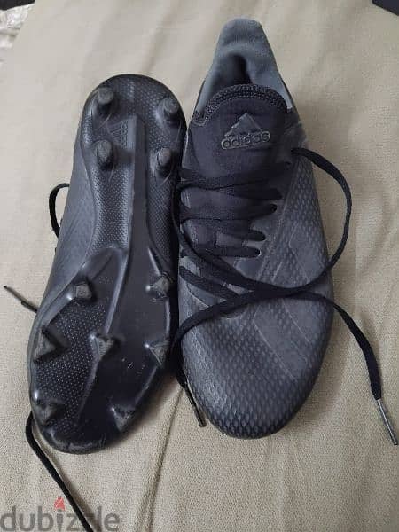 حذاء رياضي مستورد من أمريكا مخصص لكرة القدم بسعر خرافي 5