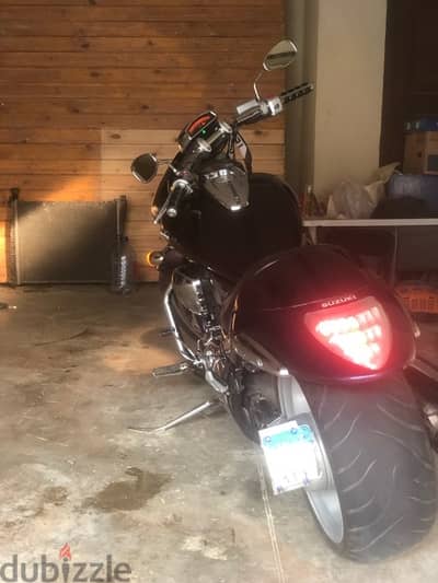 Suzuki boulevard m109