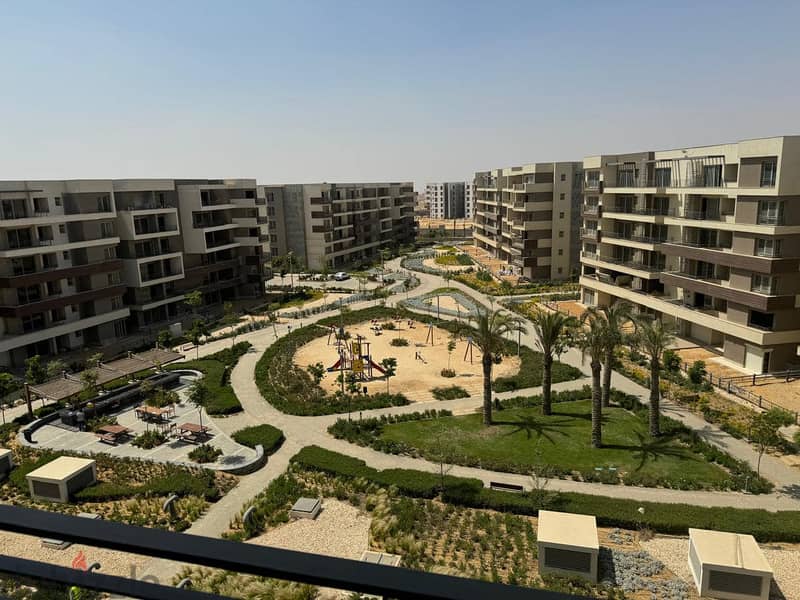 Apartment for sale in New Cairo in Palm Hills Compound, Fifth Settlement, in installments over the longest payment period 3