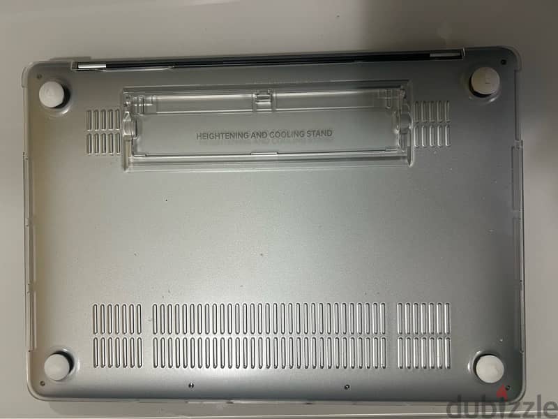 Macbook Pro M1 13.3” in 8
