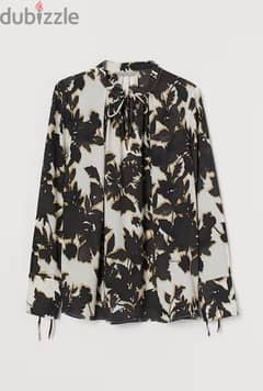 h&m black and white blouse