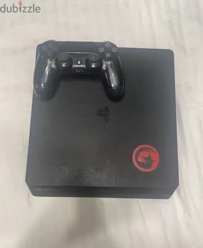 used ps4 slim                      بلايستيشن 4 مستعمل