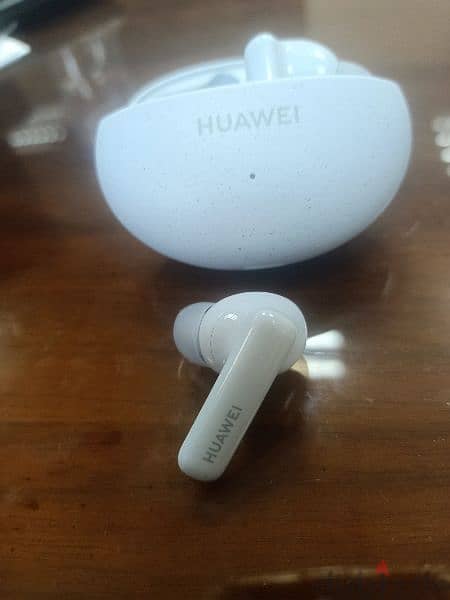 HUAWEL FreeBuds 5i 3