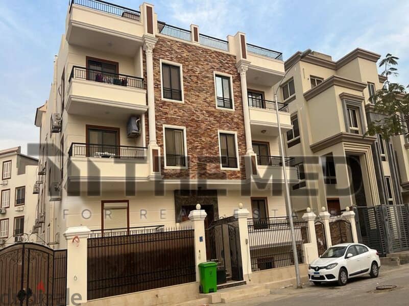 Apartment for sale, super deluxe finishing, next to the Markaz Towers in, 6th of October 7