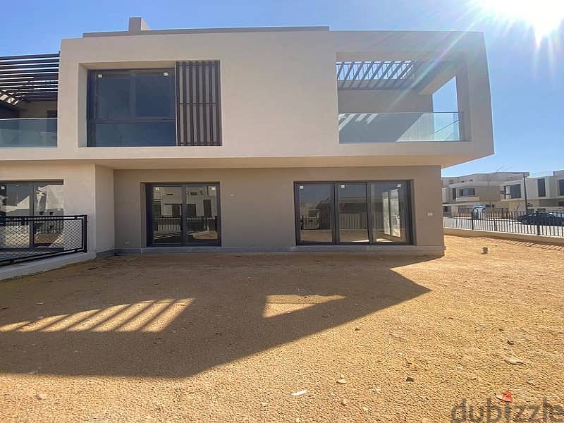 Villa for sale in Sodic East Shorouk Compound, ready to move, installment plan, 410m 3