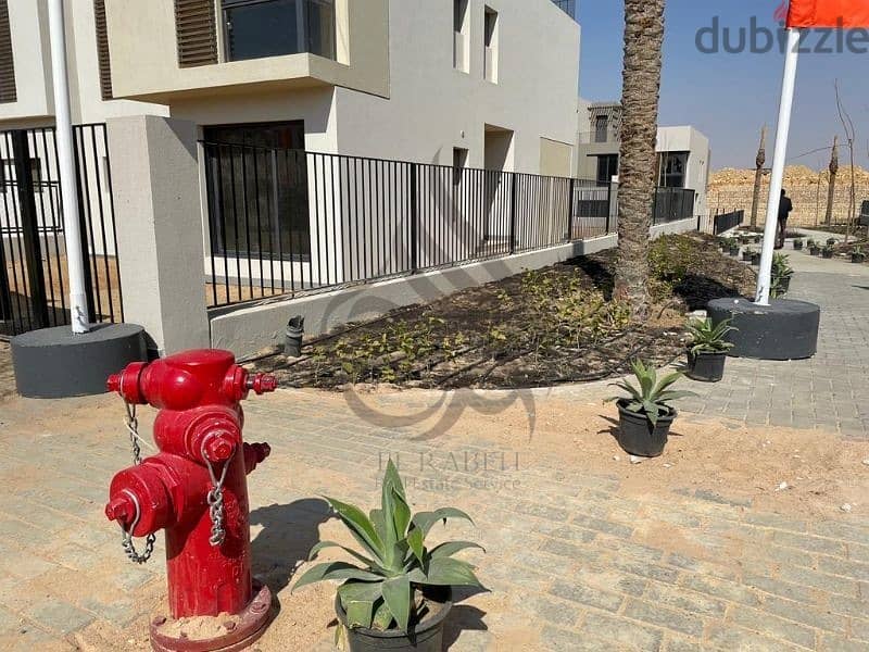 تاون هاوس كورنر للبيع في سوديك إيست نيو هيليوبلبس استلام فوري بمقدم و اقساط  Town house corner for sale insodic east 5