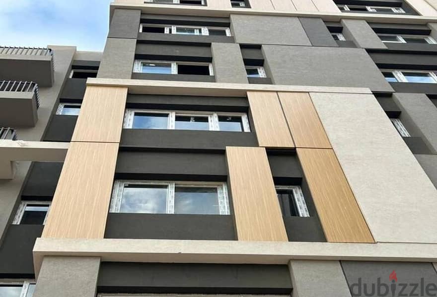 3 bedrooms Ready to move apartment for sale 10% down payment in Haptown Hassan Allam Mostakbal city 3