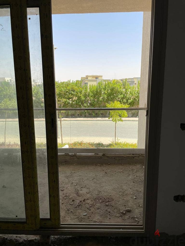 Fully Finished Ready to move apartment with garden in Galleria Moon Valley New Cairo Golden Square 4