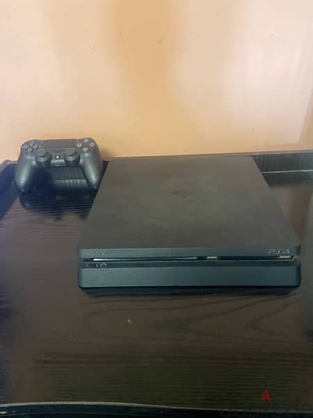 Playstation 4 slim 500GB with joystick بلايستاشن٤ سليم٥٠٠جيجا 0