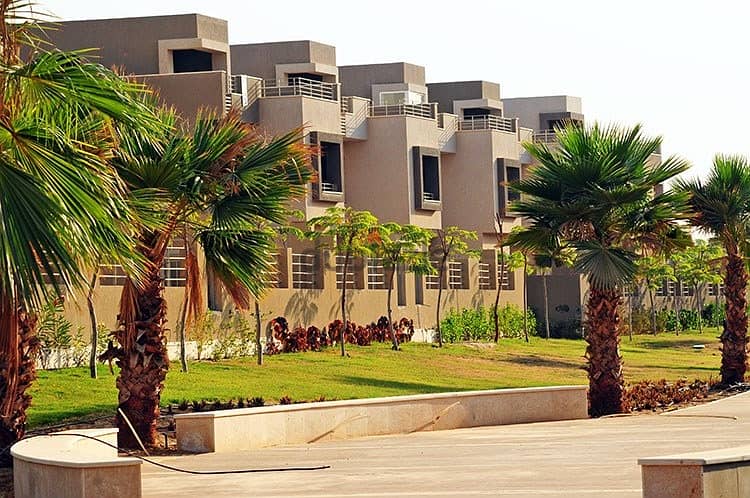 Resale apartment for sale in Palm Hills New Cairo, fully finished, with a view of Lagoon 0