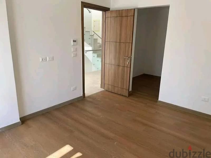 for quick sale in fifth sqaure compound ground apartment / للبيع الفوري في كمبوند فيفث سكوير بالتشطيب والتكييفات بسعر مميز 0