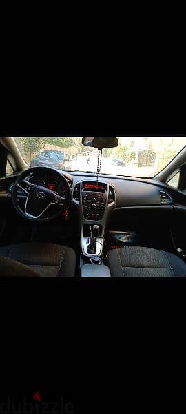 Opel Astra 2013 4