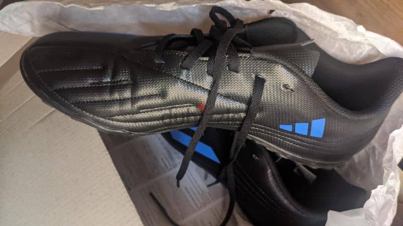 Adidas DEPORTIVO II FLEXIBLE GROUND BOOTS اصلي ومعاه الكرتونة ٤٢ل٤٣ 0