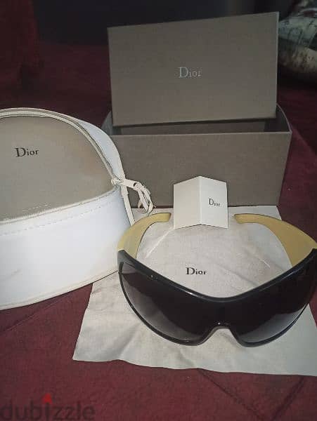 نظاره Dior اوريجنال ايطالي استعمال بسيط جديد بحاله الجديده 3