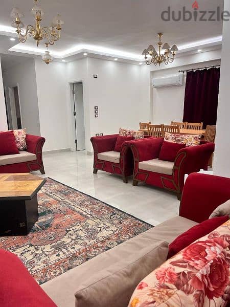 شقة مفروشة في الشيخ زايد للايجار 3 غرف موقع مميز 1