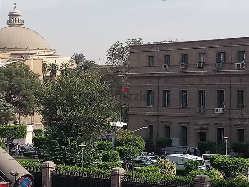 ستوديو مفروش على شارعين عموميين إطلالة جامعة القاهرة مباشرةً 0