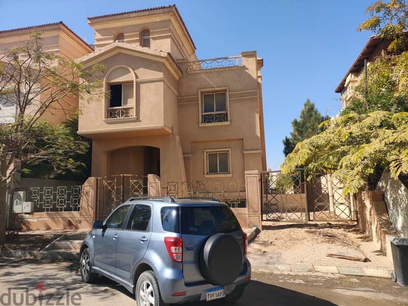 فيلا توين هاوس تشطيب 80% للبيع أقل سعر ف جراند ريزيدنس Grand Residence 0