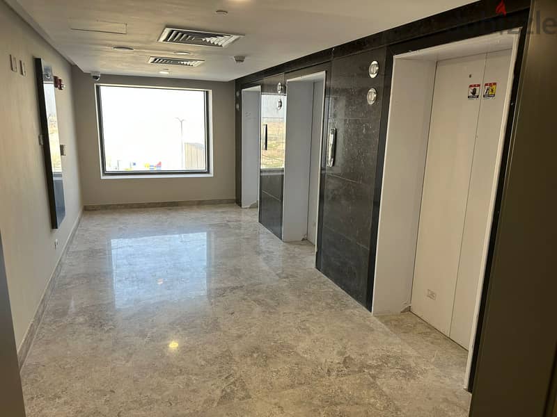 عيادة متشطبه للأيجار في ميديتاون Clinic for rent at Meditown New Giza 0