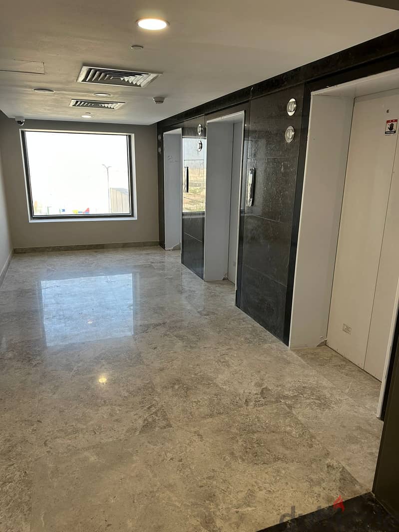 عيادة متشطبه للأيجار في ميديتاون Clinic for rent at Meditown New Giza 1