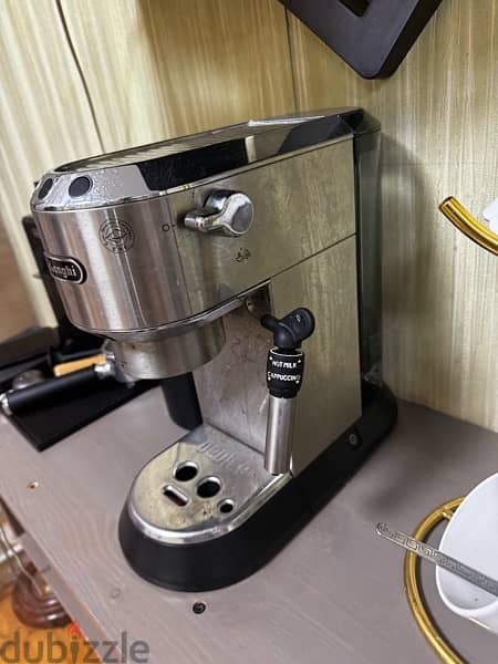 ماكينة قهوة واسبرسو ديلونجي ديديكا 1