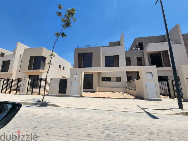 Twin House Prime Location for sale with installments at SODIC EAST - NEW HELIOPLES 0