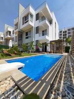 Townhouse with immediate receipt of 324 meters in the most distinguished compound in Mostaqbal City, in installments over the longest payment period.