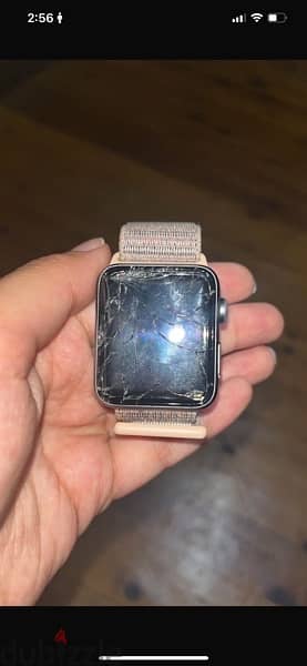 apple watch series 3 شاشة مكسورة 1