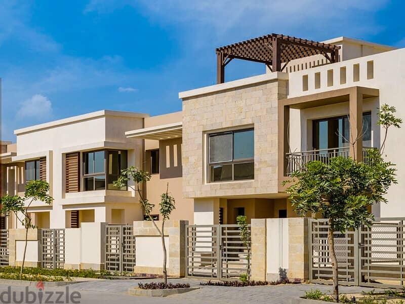 Villa for sale with special price in New Cairo  فيلا بحديقة خاصة للبيع داخل كمبوند ساكن بالتجمع اخر شارع الثورة 3