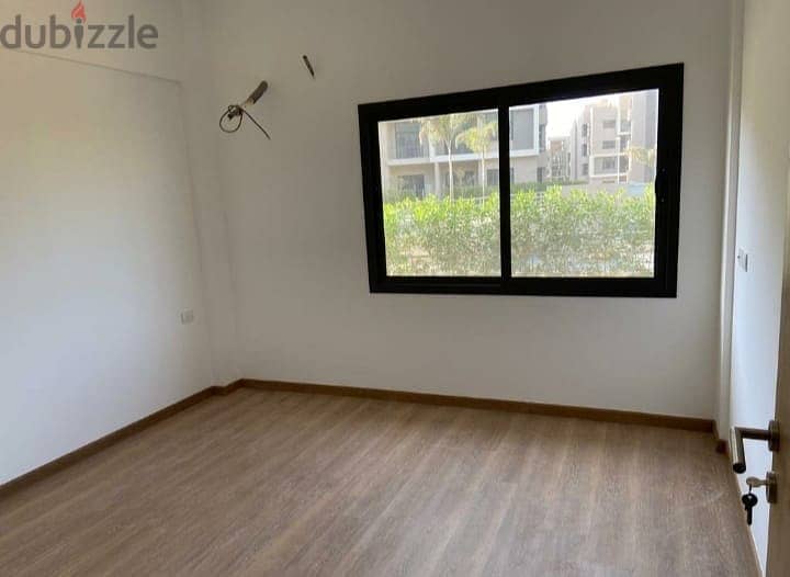Fully Finished Apartment With Garden "READY TO MOVE" in  Fifth Square From Al Marasem - New cairo 3