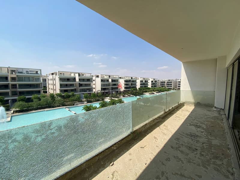شقة للبيع على بحيرة مباشرة  phase 5 في كمبوند ليك فيو ريزيدنس lake view residence 2