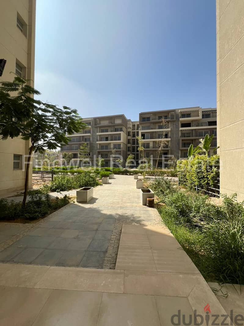 شقة للبيع كمبوند بالم هيلز القاهرة الجديدة بفيو فيلات مميز استلام فوري وبالتقسيط palm-hills-new-cairo Compound 5