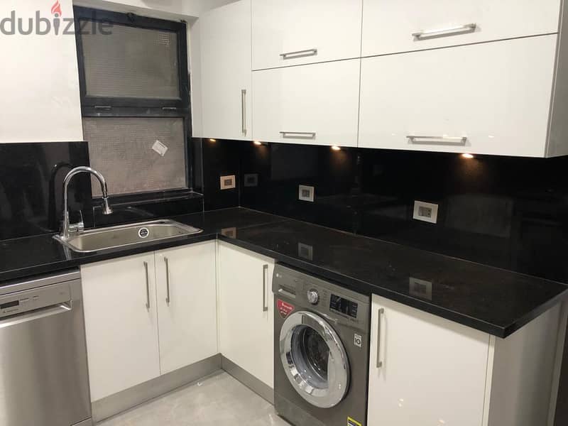 For Rent Apartment Semi with Appliances  At Waterway 8