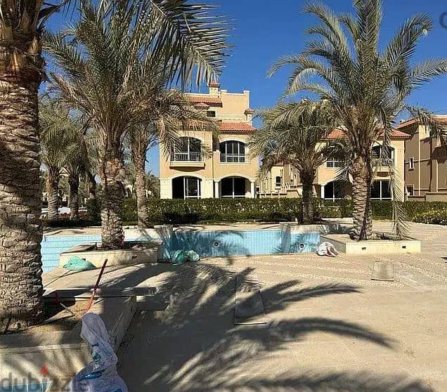 امتلك اخر فيلا للبيع بسعر القديم عند كايرو فيستفال كمبوند ستون بارك _ last villa for sale in stone park 0