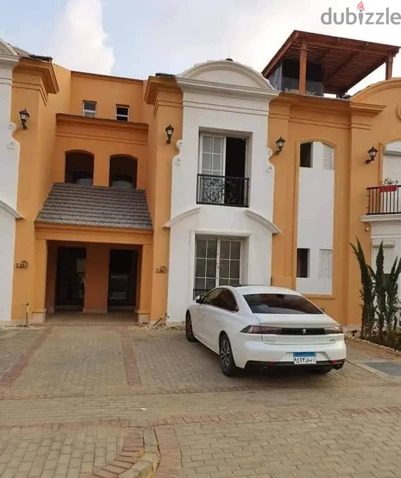 توين فيلا استلام فوري في ليان أمام سوديك التجع الخامس بسعر الشركة / twin villa corner 326sqm for sale front of sodic in layan compound 12