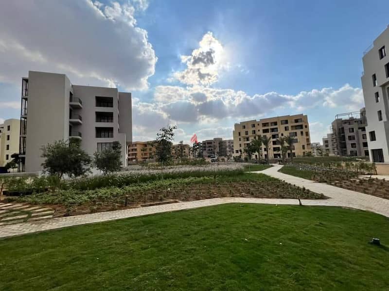 Penthouse for sale at Owest compound بنتهاوس للبيع بكمبوند أويست 3