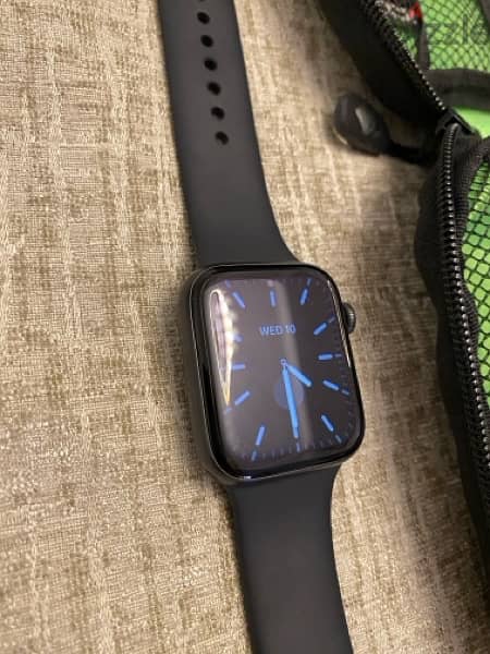 Apple watch series 6 44mm Black 1