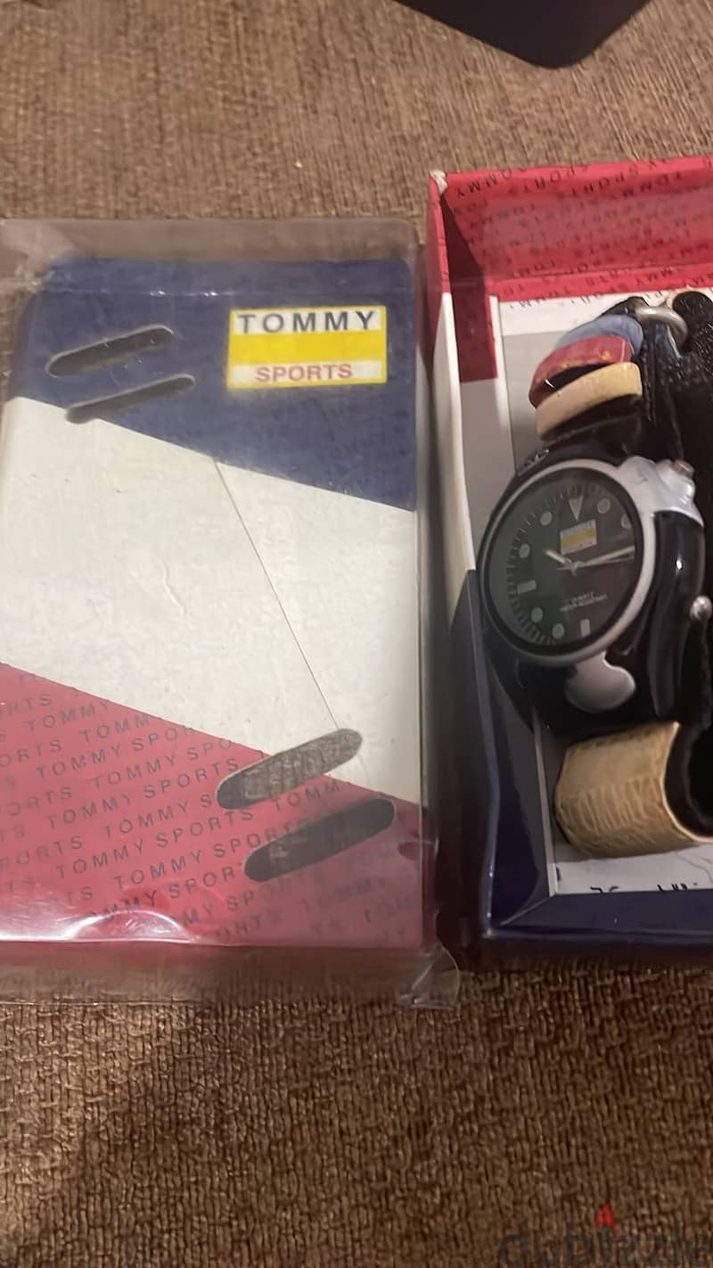 ساعة تومي العالمية جديدة ماركة عالميةVintage Tommy Hilfiger  Sports At 2